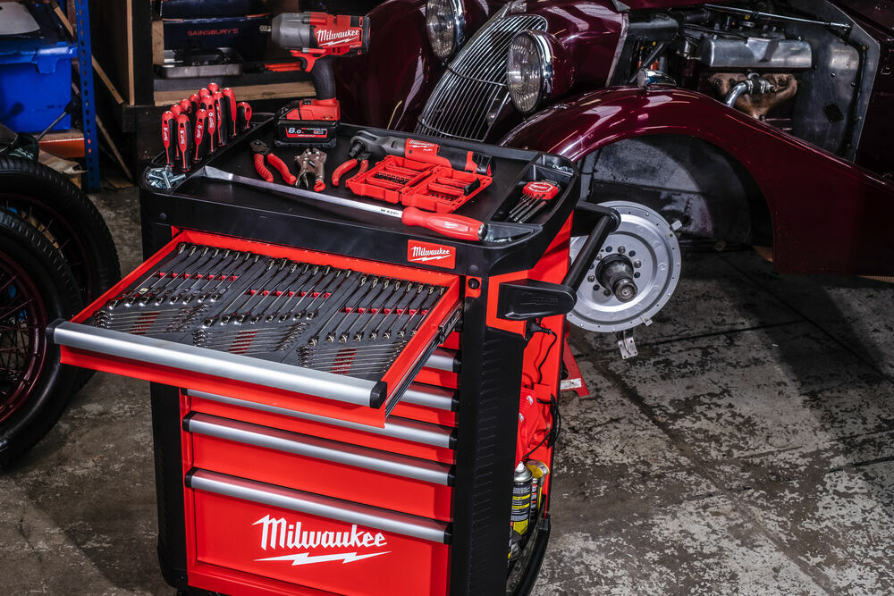 PROFESSIONAL TOOL CABINET with 760 TOOLS